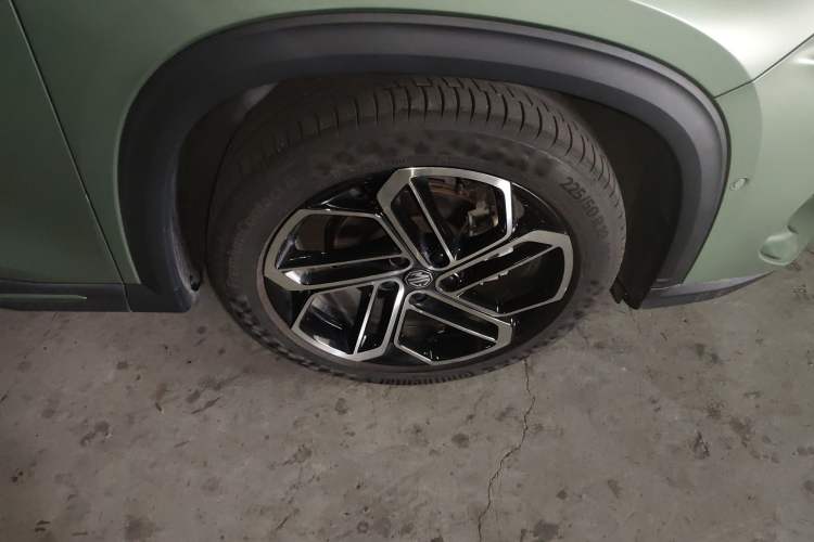 Used MG ONE 2022 β-Enjoy-Life Series 1.5T Fully Satisfying Model 1228 Right Front Wheel Hub