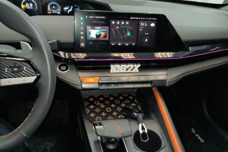 Used CHANGAN UNI-V 2022 1.5T Prestige Version Audio And AC Panel