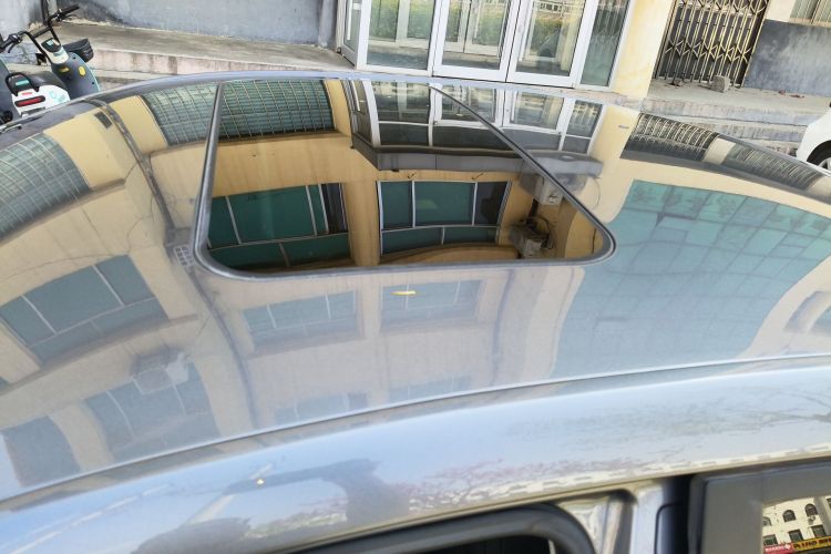 Used Roewe i5 2021 1.5L CVT Platinum Edition
