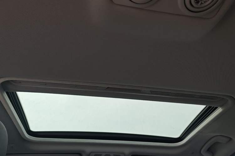 Used BMW 3 Series 2017 320Li Fashion Model
