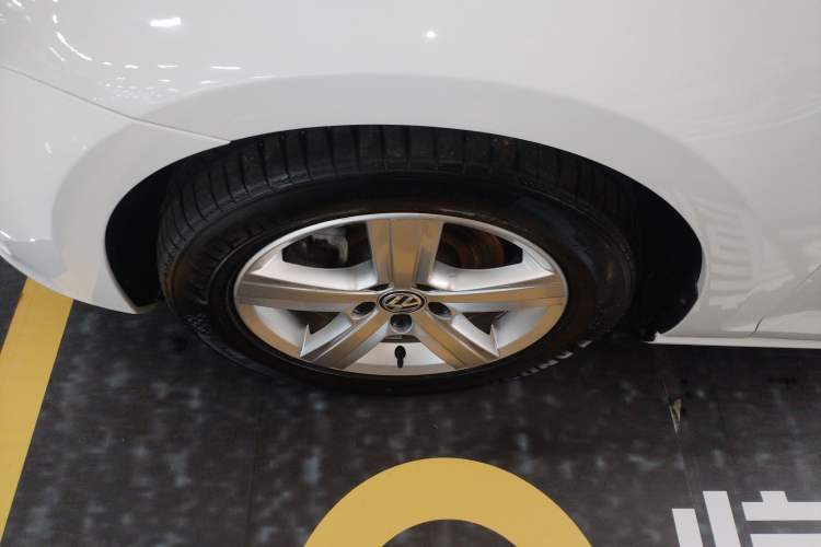 Used Volkswagen Golf 2016 230TSI Automatic Comfort Version
