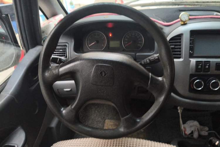 Used FORTHING Lingzhi 2014 M3 1.6L 7-Seater Luxury Model