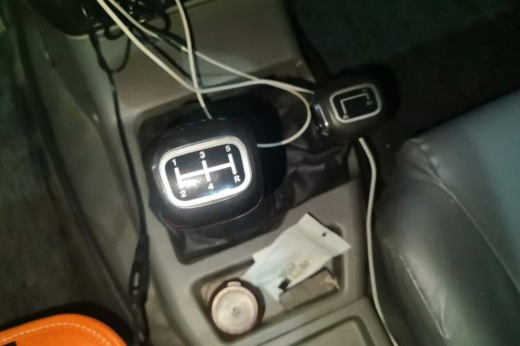 Used Isuzu Pickup 2009 2.8T 4WD Base Model Van 4JB1-TCT Gear Lever
