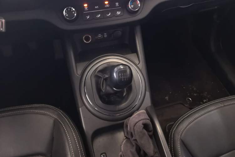 Used Kia Sportage R 2016 2.0L Manual Two-Wheel Drive GL Trim
