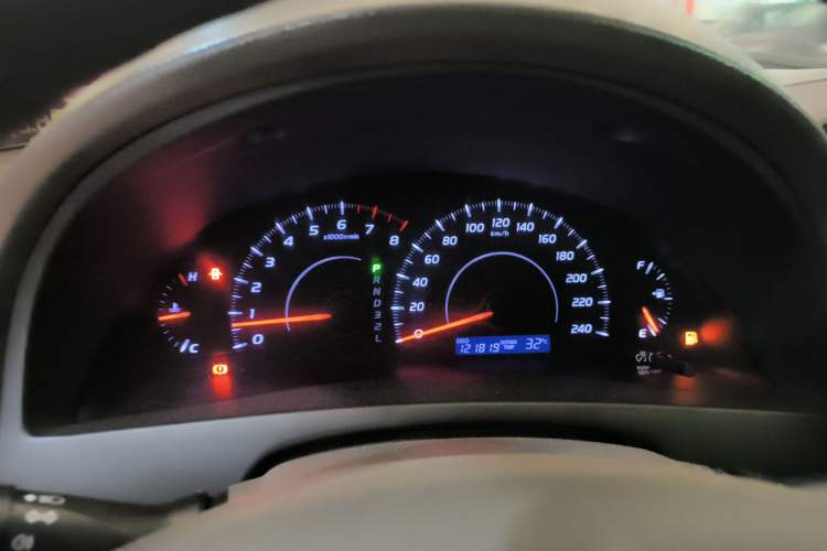 Used Toyota Camry 2013 200E Classic Elite Edition Instrument Cluster