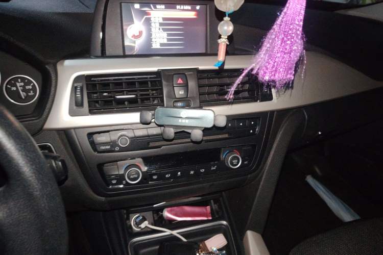 Used BMW 3 Series 2015 320Li Luxury Edition Fashion Model
