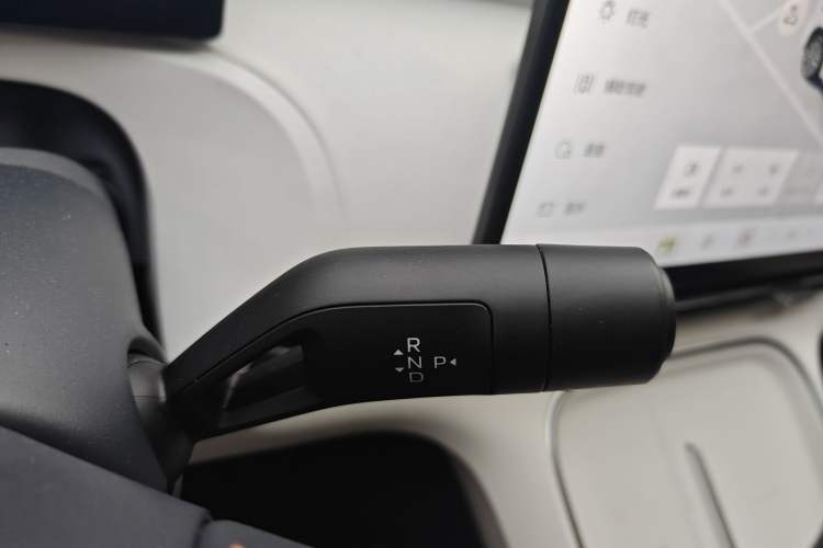 Used Geely Galaxy Xingjian 7 EM-i 2025 120km Exploration+ Version Gear Lever