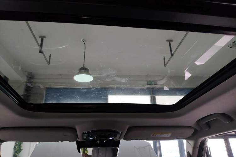 Used JETOUR Traveler 2023 2.0T All-Wheel-Drive CrossPRO Headliner