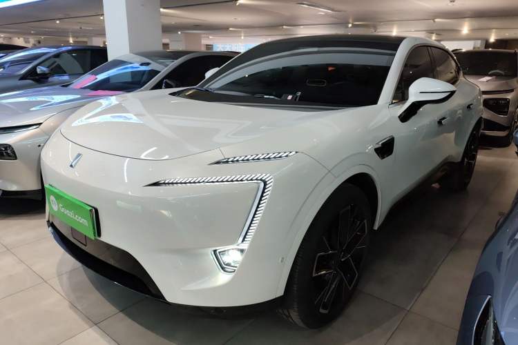 Used Avatr 11 2023 HarmonyOS Version Smart Enjoyment Upgrade Model 90-Degree Rear-Wheel Drive Edition