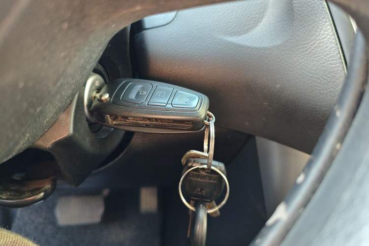 Used Ford Focus 2017 Hatchback 1.6L Automatic Comfort Plus SmartDrive Edition Vehicle Key