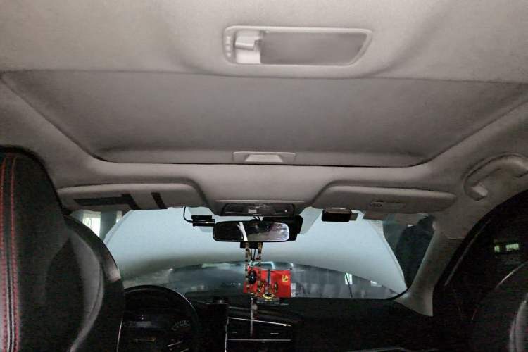 Used Venucia D60 2018 1.6L Manual Smart Connect Elite Edition