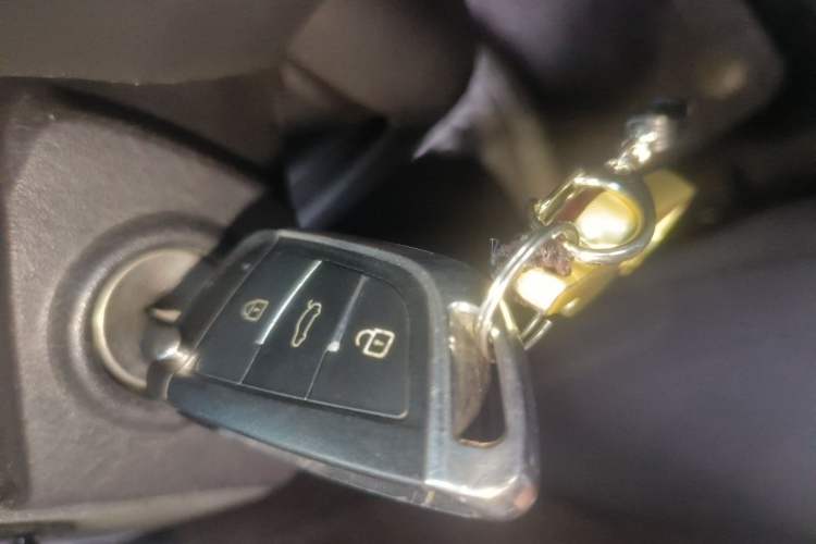 Used Jeep Patriot 2014 2.4L Sport Edition Vehicle Key