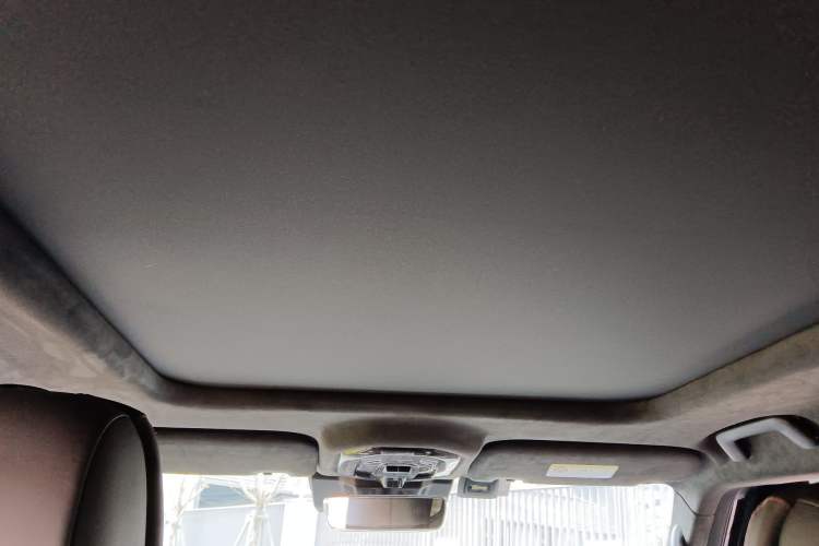 Used JETOUR Traveler 2023 2.0T All-Wheel Drive CrossPRO+ Headliner