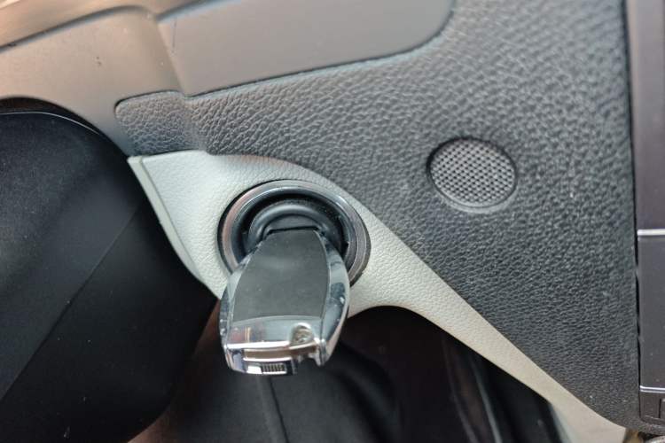 Used Mercedes-Benz C-Class 2010 C 300 Fashion Model