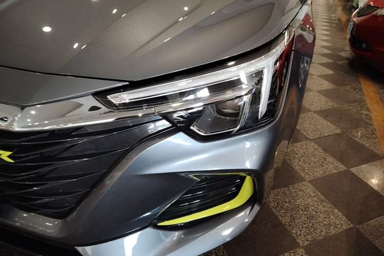 Used Roewe i6 MAX 2020 300TGI Automatic Cool & Stylish Skyroof Edition