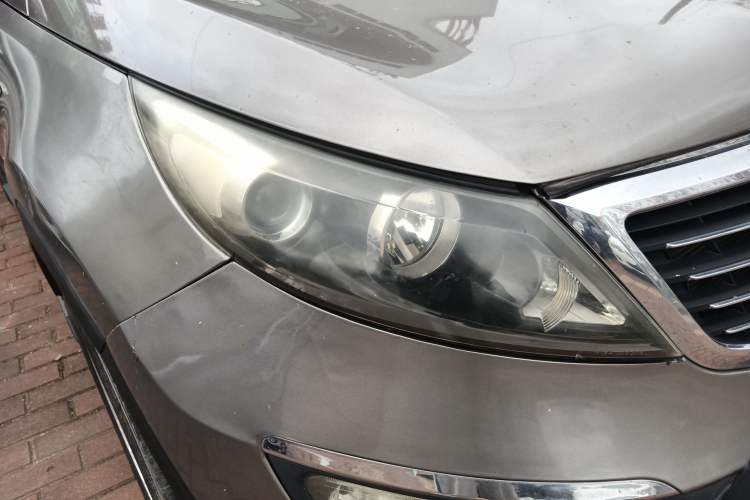 Used Kia Sportage R 2011 2.0L Automatic Two-Wheel Drive GL Right Front Headlight