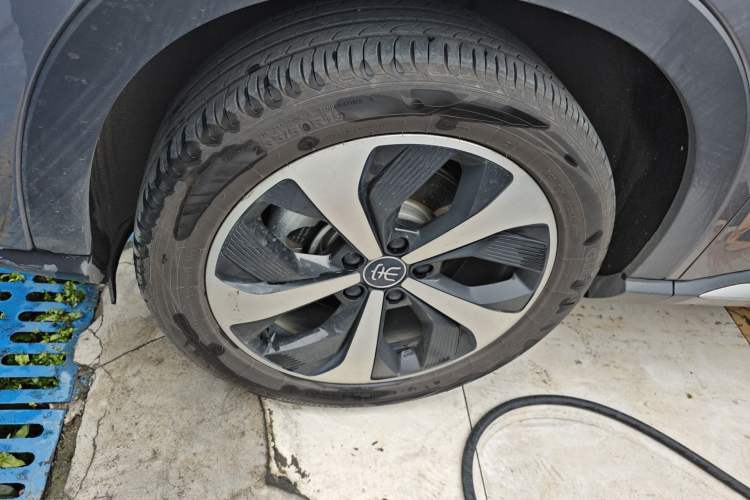 Used BYD Song PLUS New Energy 2021 EV Deluxe Model Exterior 4