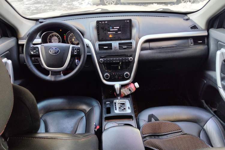 Used Bestune X80 2013 2.0L automatic luxury version