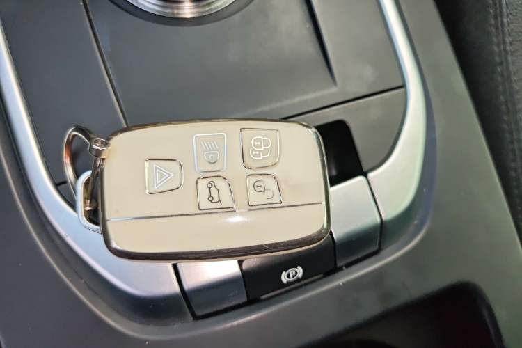 Used Land Rover Discovery Sport 2017 2.0T SE