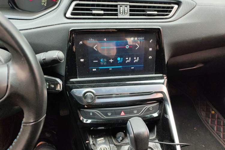 Used Peugeot 308 2016 230THP Automatic Luxury Edition Audio And AC Panel