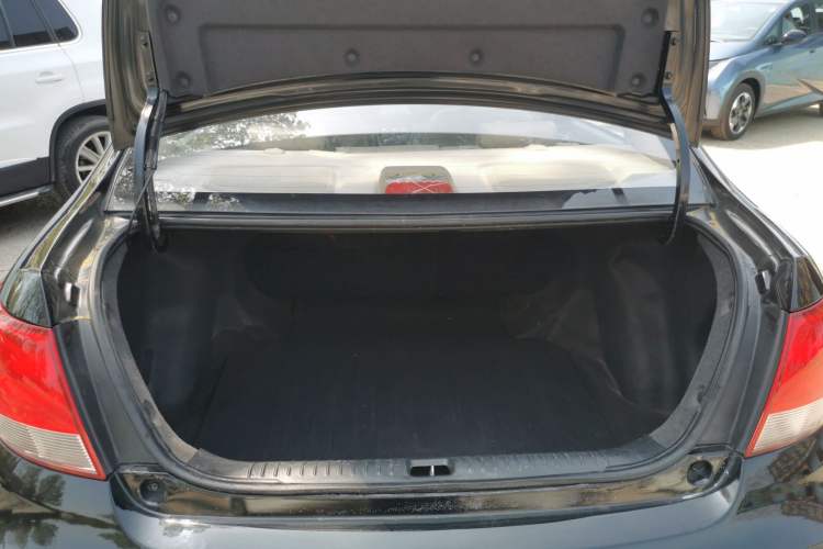 Used Geely Auto Vision 2015 1.5L Manual Elite Model Trunk