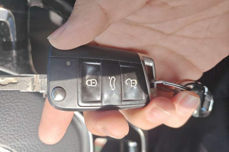 Used Volkswagen Golf 2016 230TSI Automatic Comfort Version
