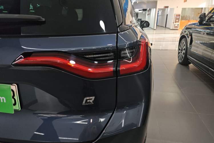 Used Nio ES8 2020 415 km Range 6-Seater Version
