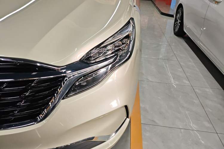 Used Buick GL8 2022 ES Landtrek 653T Comfort Edition
