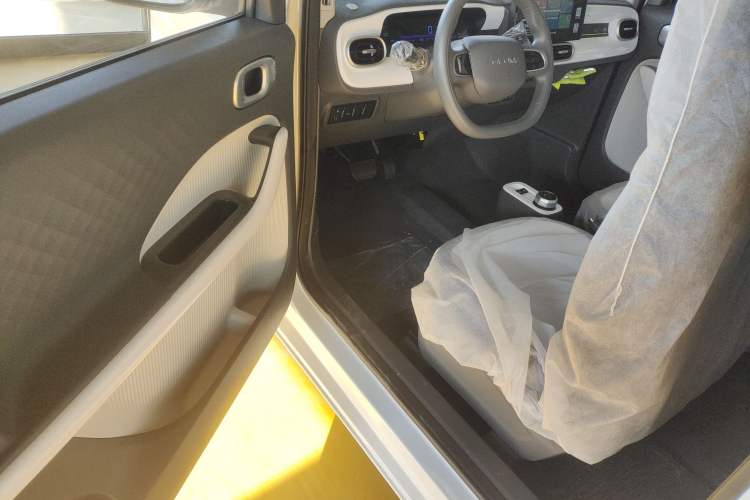 Used Geely Galaxy Panda 2025 210 km – Yuanqi Bear
