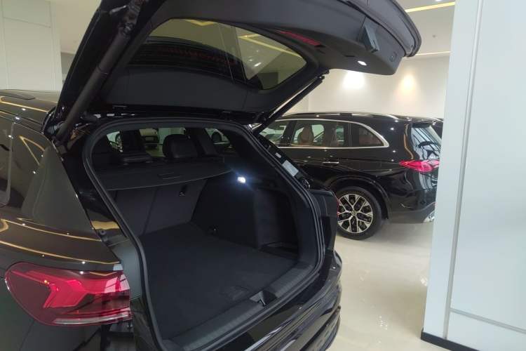 Used Audi Q6L e-tron 2026 First Launch Navigation Edition Trunk