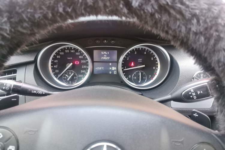 Used Mercedes-Benz R-Class 2014 R 320 4MATIC Business Model