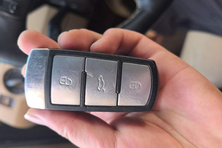 Used Volkswagen Magotan 2007 1.8 TSI Automatic Luxury Model Vehicle Key