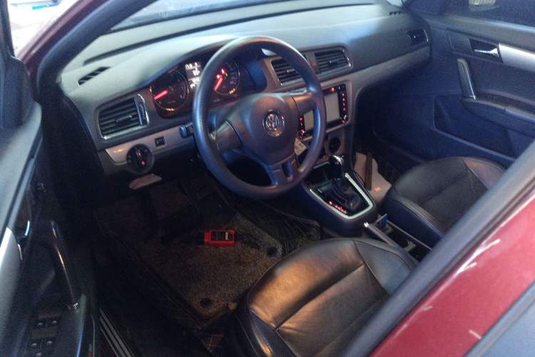 Used Volkswagen Gran Lavida 2013 1.6L Automatic Comfort Model