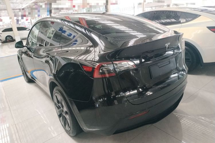 Used Tesla Model Y 2023 Rear-Wheel-Drive Version
