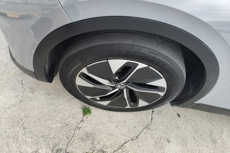 Used Volkswagen ID.4 CROZZ 2021 Standard Range PURE Two-Wheel Drive Version