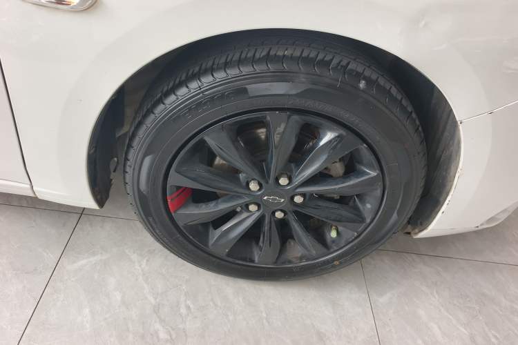 Used Chevrolet Monza 2022 Light Hybrid Redline 320T Dual-Clutch Thrilling Edition Right Rear Wheel Hub