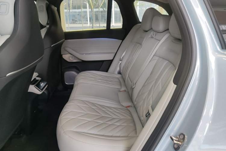 Used Nio ES6 2025 75 kWh

