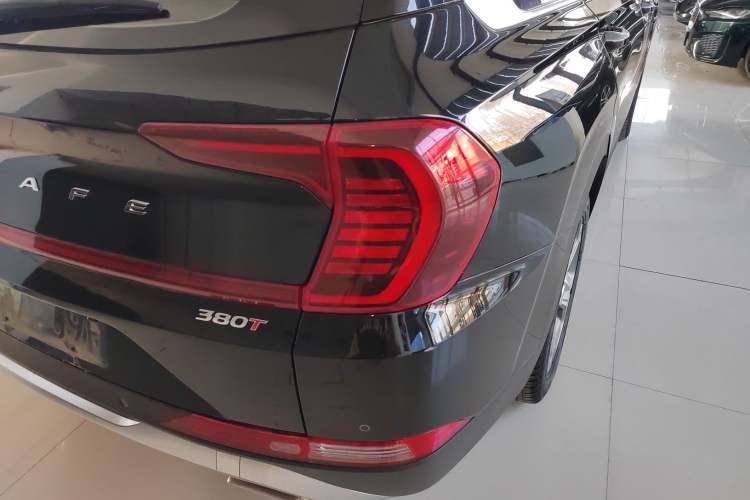 Used Hyundai Santa Fe 2020 380 TGDi Automatic Two-Wheel Drive GLS Luxury Edition Exterior 3