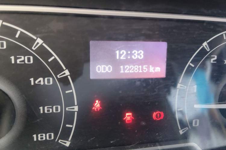 Used SAIC MAXUS Xintu V80 2021 2.0T Manual Classic Aoyuntong Short Wheelbase Mid-Height 7/8/9-Seater