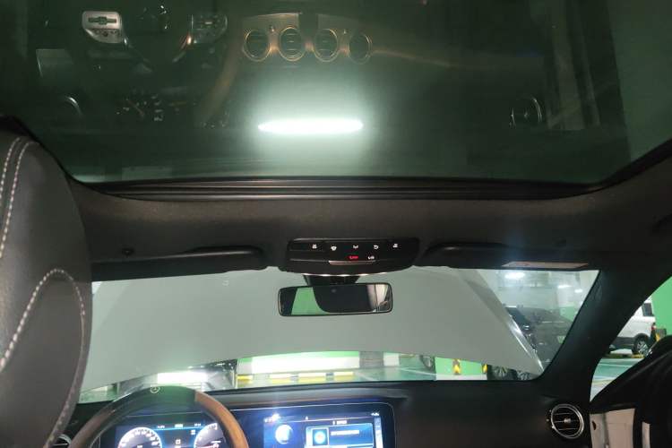 Used Mercedes-Benz E-Class (Import) 2019 E 260 Sport Edition
