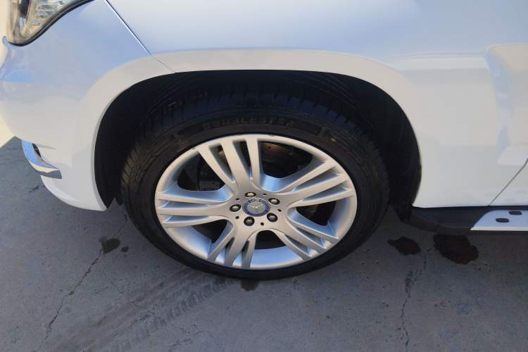 Used Mercedes-Benz GLK-Class 2014 GLK 260 4MATIC Dynamic Model Left Front Wheel Hub