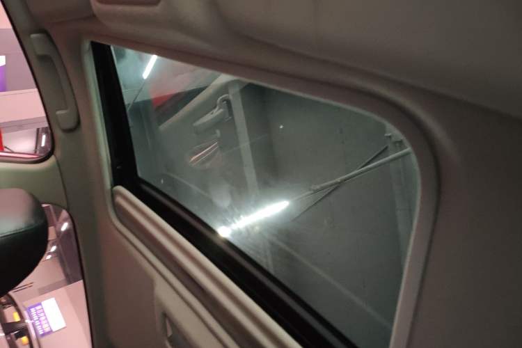 Used Nissan Tiida 2016 1.6L CVT Cool Dynamic Edition