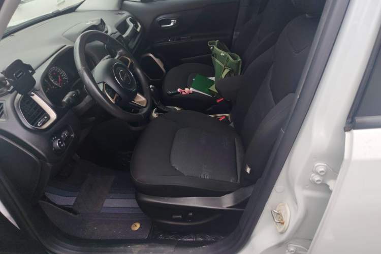 Used Jeep Renegade 2017 180T Automatic Jingneng Edition Left Front Seat