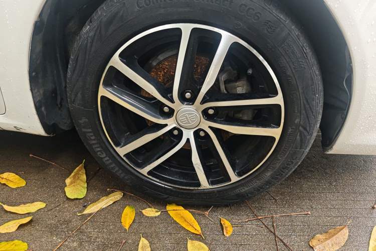 Used Bestune B50 2013 1.6L automatic luxury version