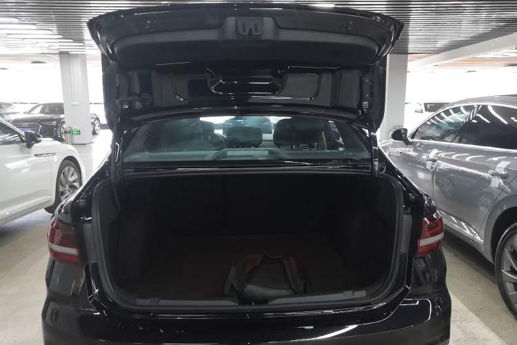 Used Volkswagen Lavida 2024 1.5L Automatic 5 Million Edition Trunk