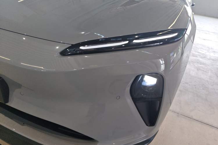 Used Nio ET5T 2024 75kWh Touring Left Front Headlight