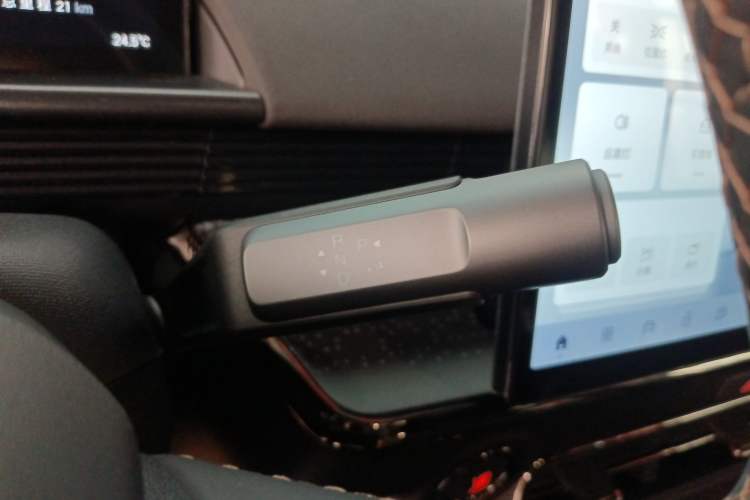 Used Toyota BZ 3X 2025 520 Pro Gear Lever