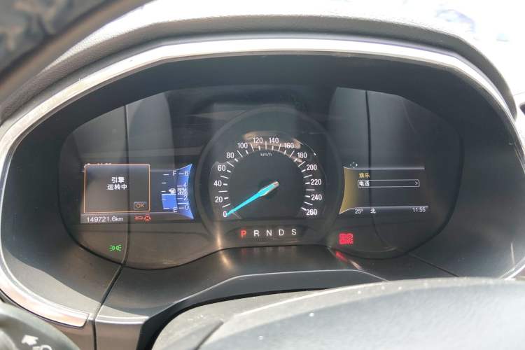 Used Ford Edge 2016 EcoBoost 245 Two-Wheel-Drive Titanium 7-Seater
