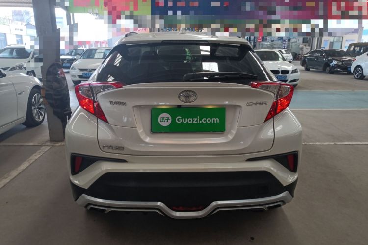 Used Toyota C-HR 2018 2.0L Leading with Sunroof China VI Standard
