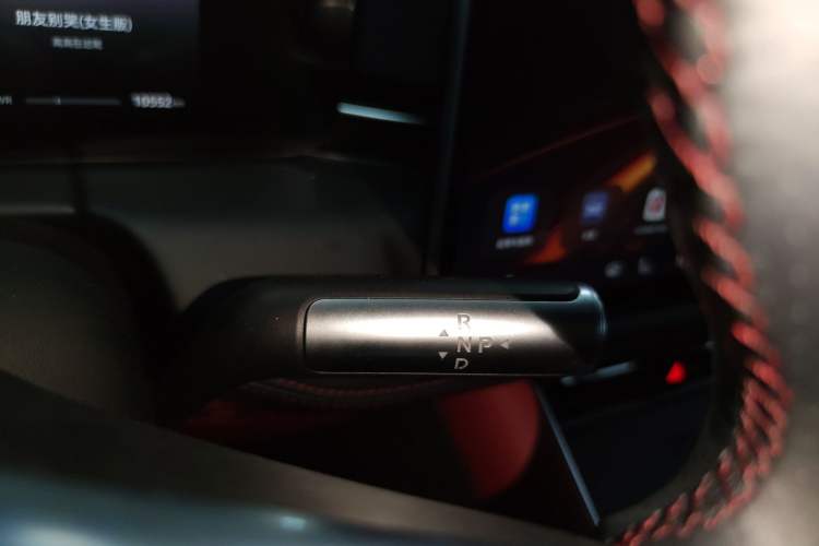 Used Hima AITO M5 2025 Extended-Range Ultra Rear-Wheel-Drive Version Gear Lever